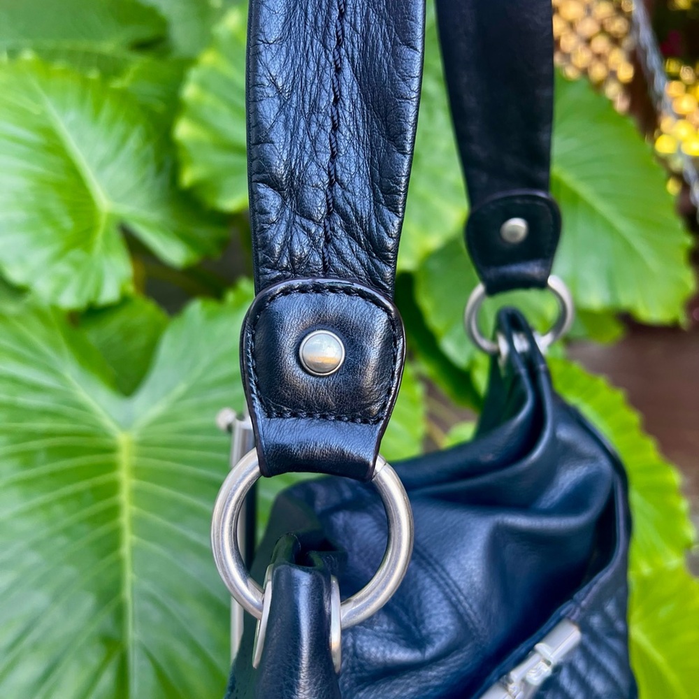 EUC—B Makowsky Black Leather Shoulder hobo Bag. - Picture 2 of 11